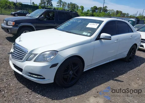 2013 Mercedes-Benz E 350 4Matic из США, поврежденный, VIN WDDHF8JB9DA770848
